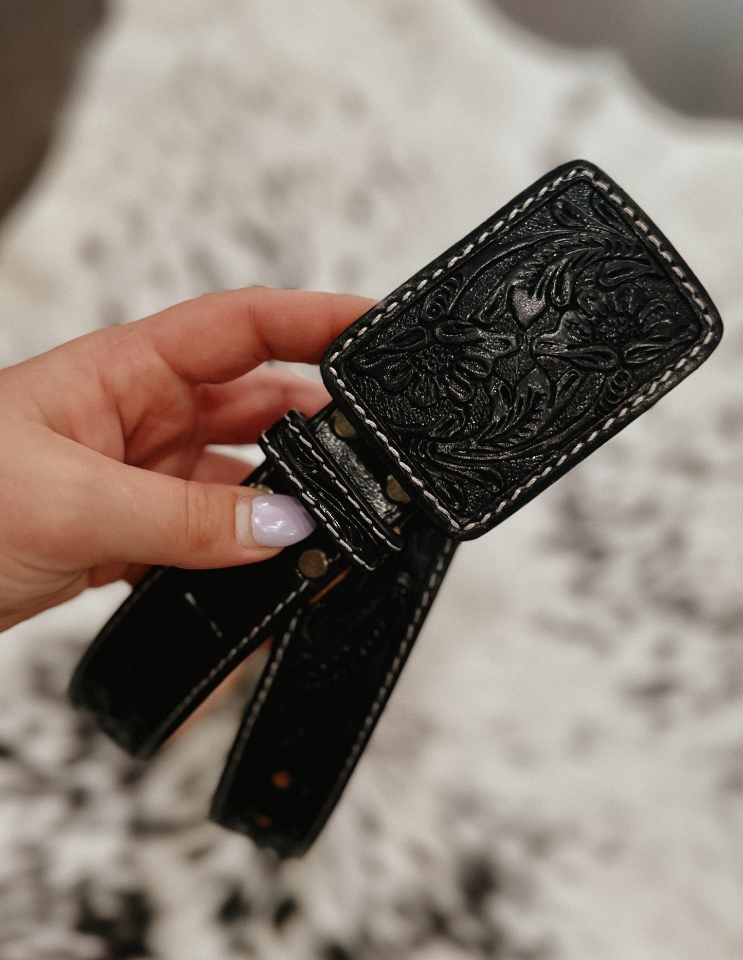 Black Tooled Buckle Leather Belt