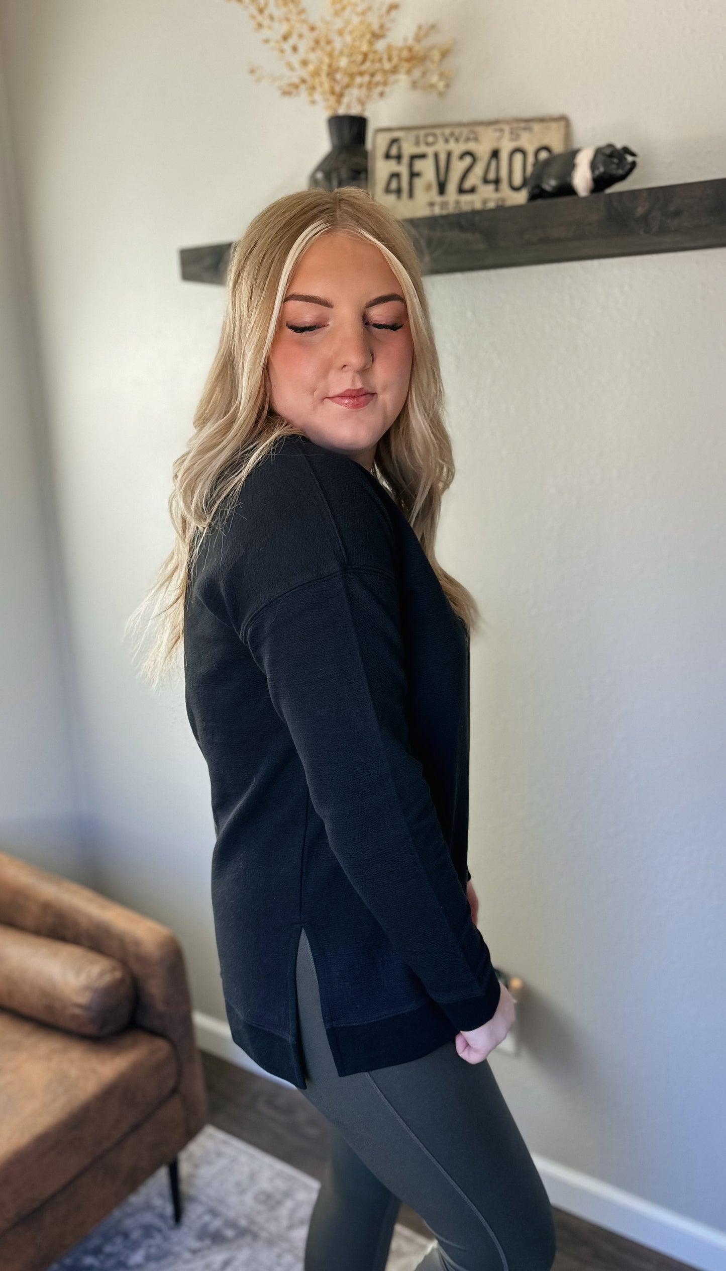 The Charlie Crewneck - Black