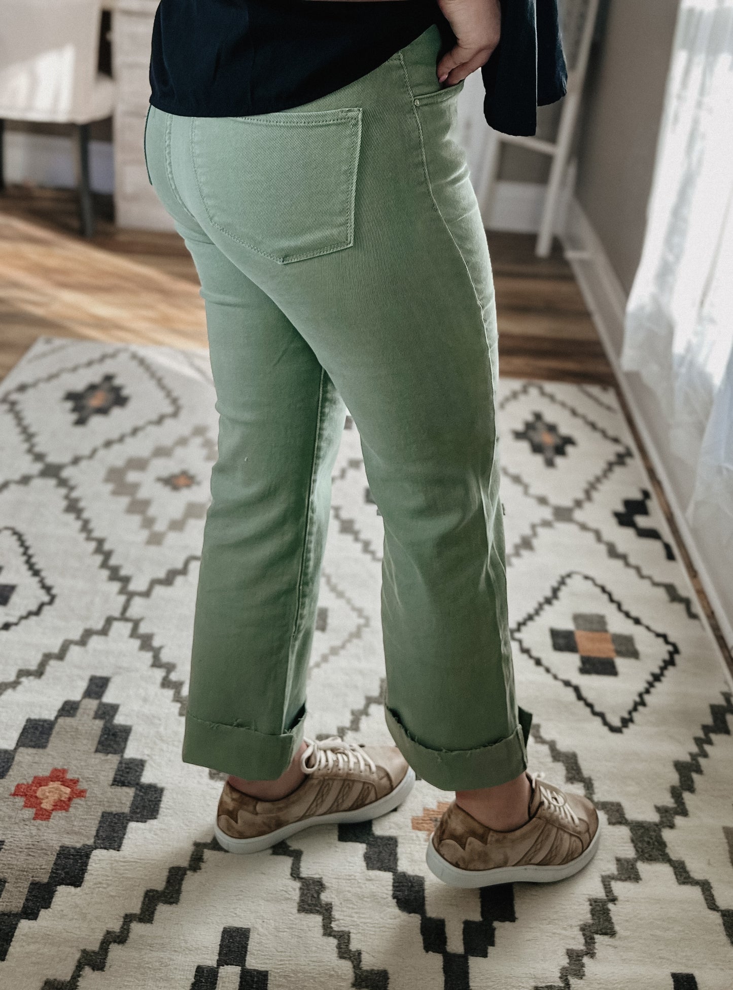 Risen | Allison Straight Leg - Olive