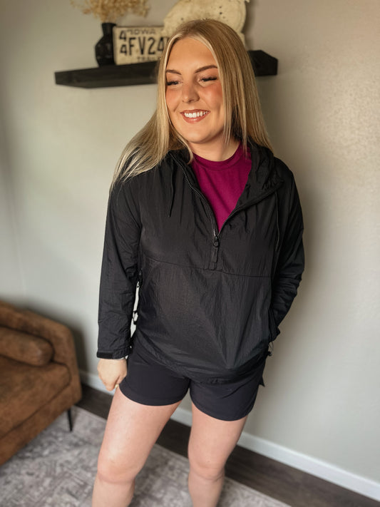 The Corrie Windbreaker - Black
