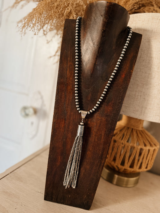 Tassel Strand Navajo Pearl