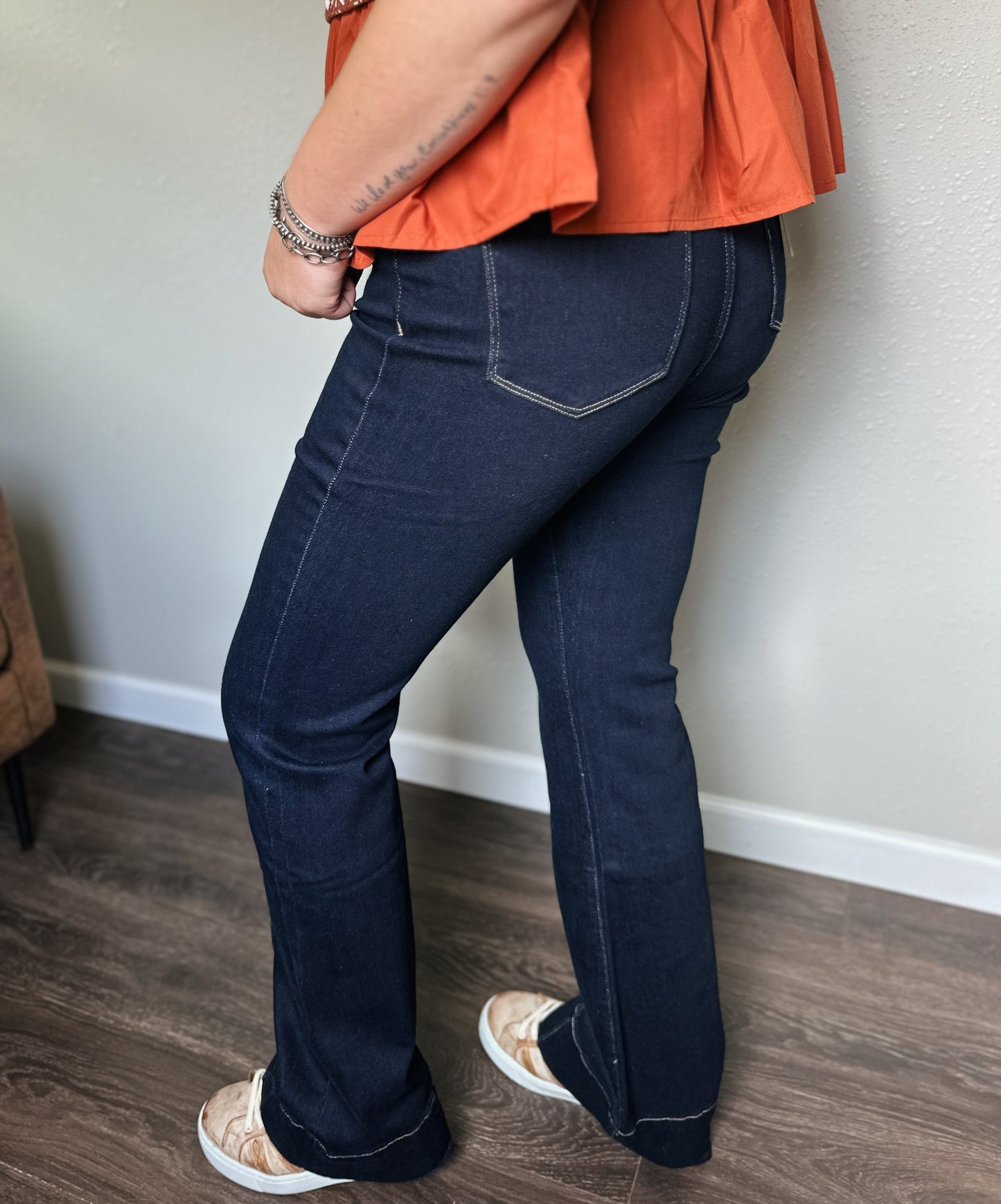 Lovervet | Tia Pintuck Trouser Bootcut