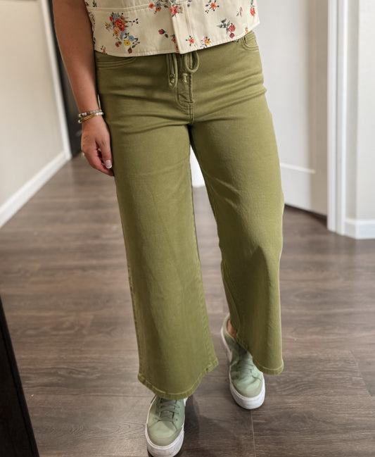 Vervet | High Rise Crop Wide Leg (Olive)