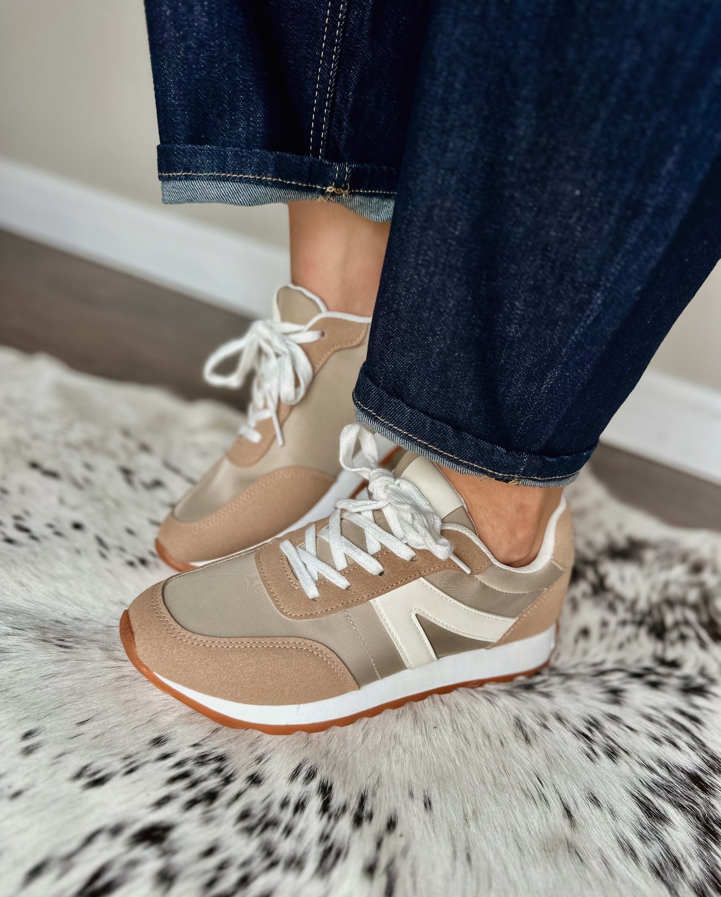 The Autumn Run Sneaker - Taupe