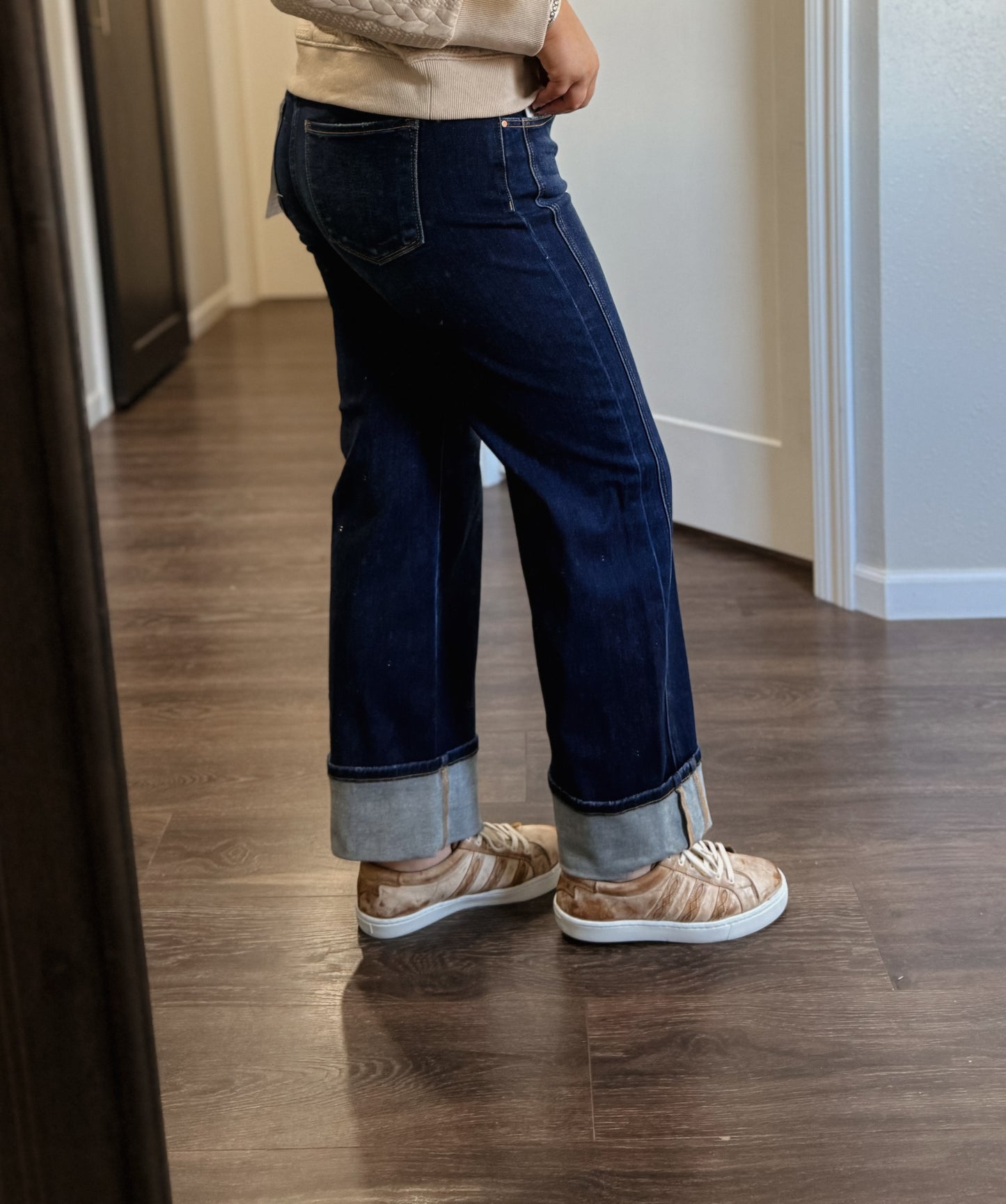 Risen | Mid Rise Cuffed Ankle Straight